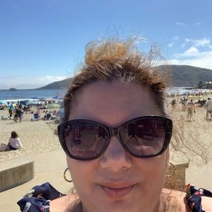 Meet your Posher, Lisa